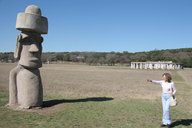 Easter_Island_Statue.jpg